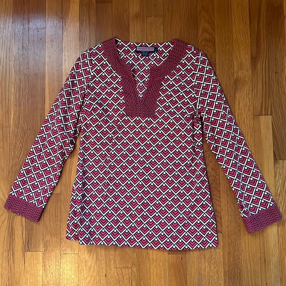 Vineyard Vines, women’s tunic. Size Small.